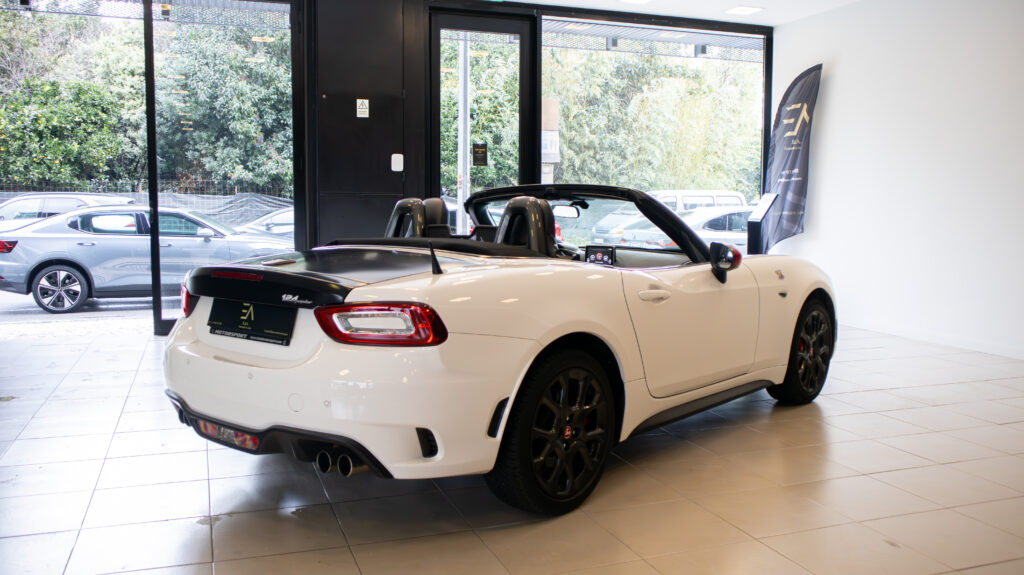 Abarth 124 Spider